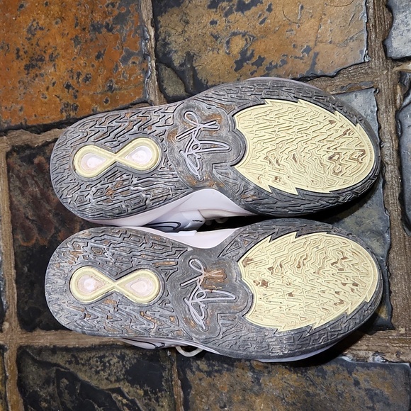 Nike Kyree Infinity 7 Youth - Picture 7 of 10